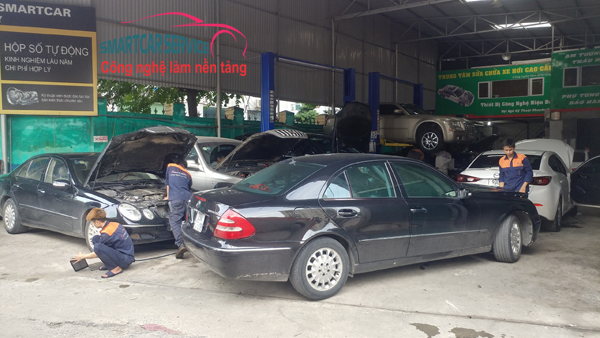gara sửa chữa xe mercedes